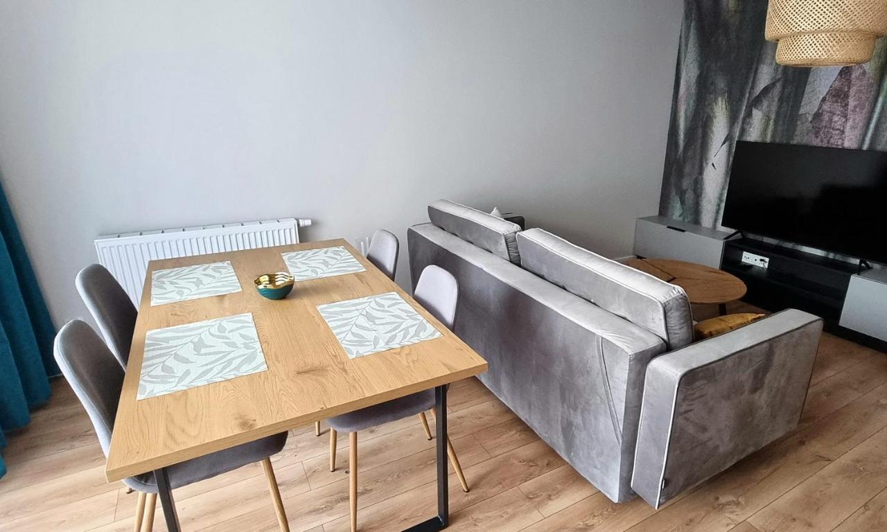 Ferienwohnung Apartament Z Klasa Gliwice Exterior foto