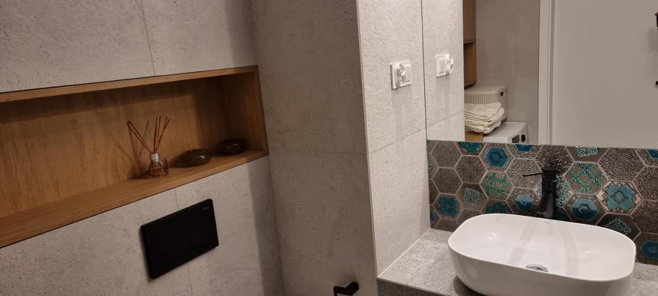 Ferienwohnung Apartament Z Klasa Gliwice Exterior foto